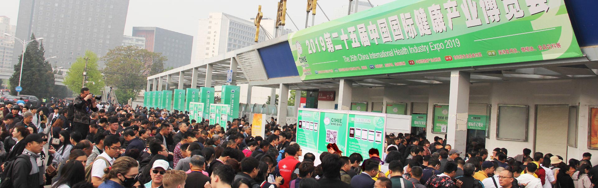 大漢生產(chǎn)廠(chǎng)家提供各種篩分設(shè)備的選型服務(wù)。